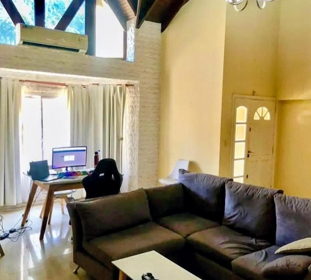 VILLA FOR SALE WITH BARBECUE AREA AND SWIMMING POOL IN CASTELAR