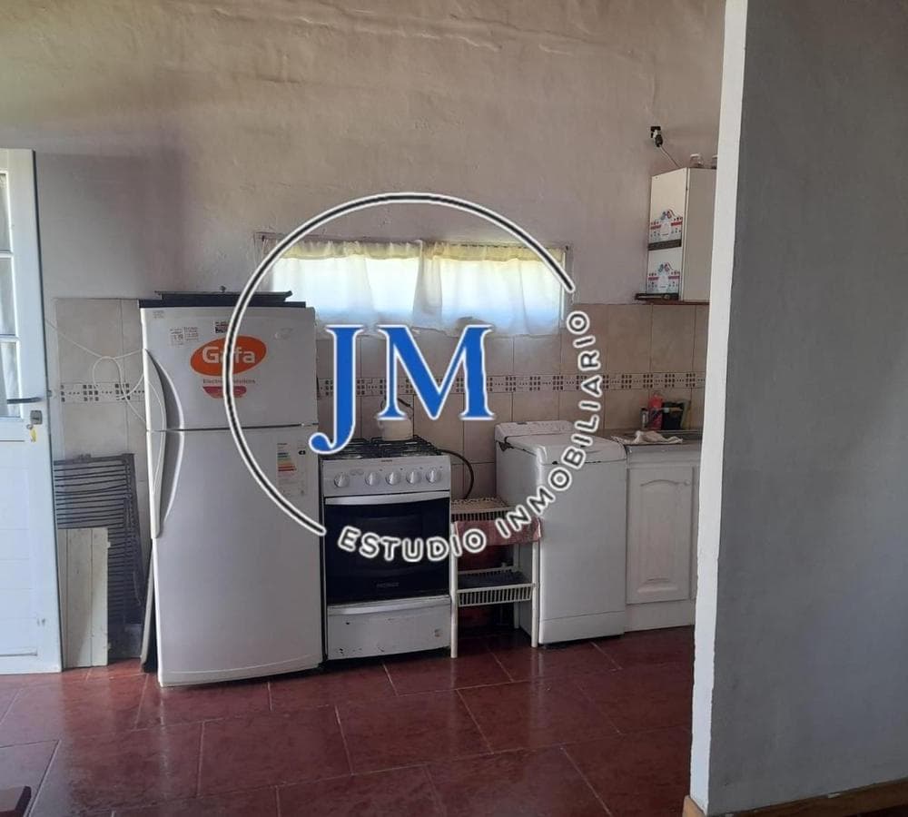 CASA COMPLETAMENTE AMUEBLADA