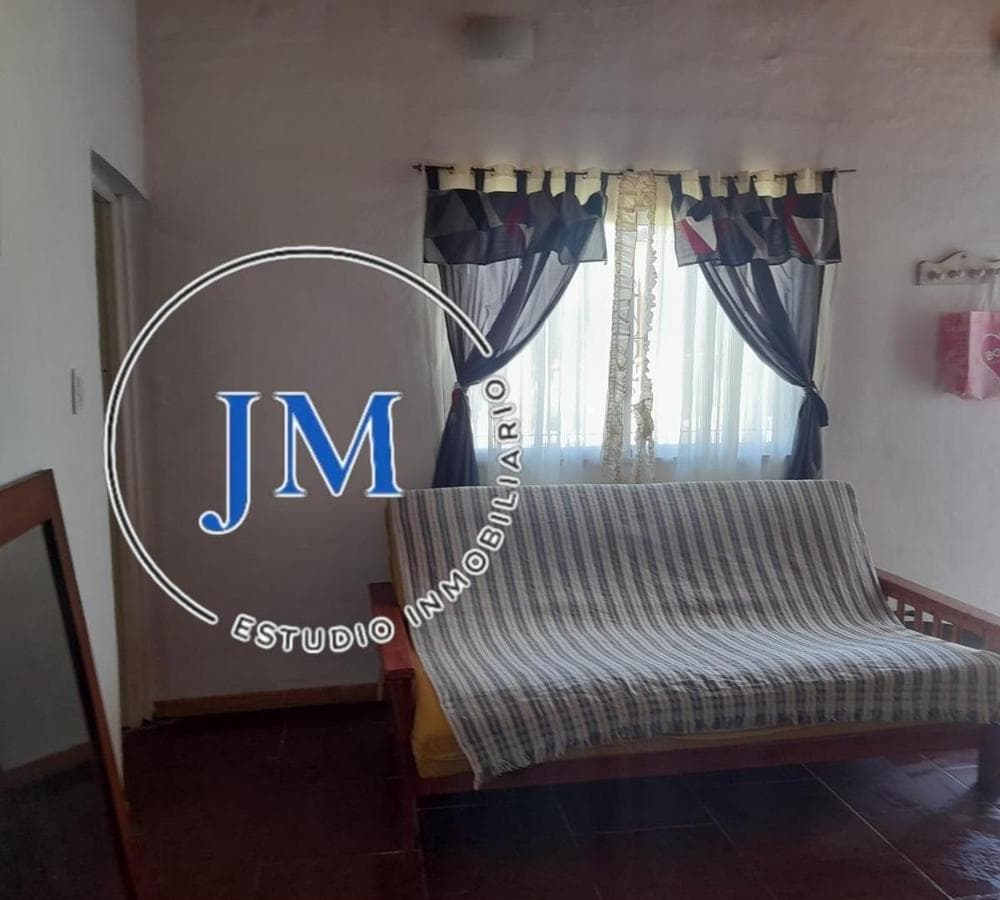 CASA COMPLETAMENTE AMUEBLADA