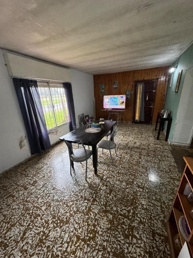 SPACIOUS HOUSE IN JÁUREGUI IN A GREAT LOCATION