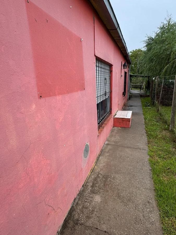 SPACIOUS HOUSE IN JÁUREGUI IN A GREAT LOCATION