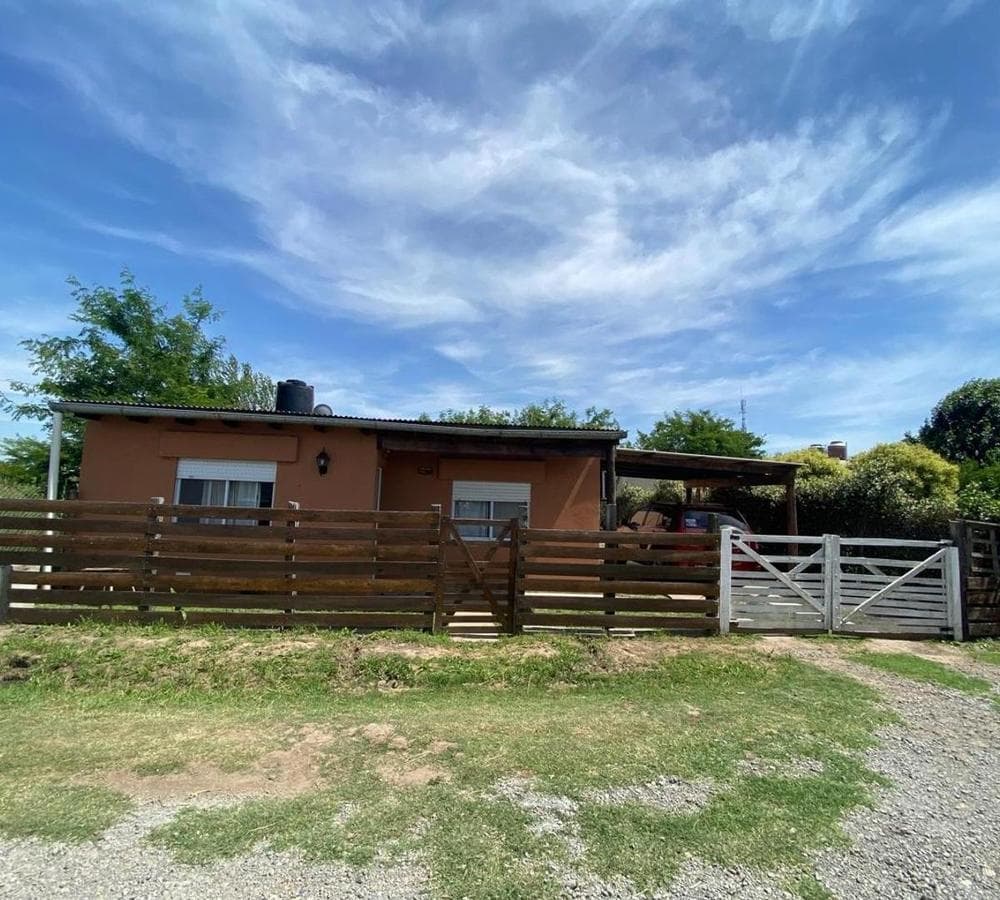 HOUSE FOR SALE IN SUIPACHA, B. A.