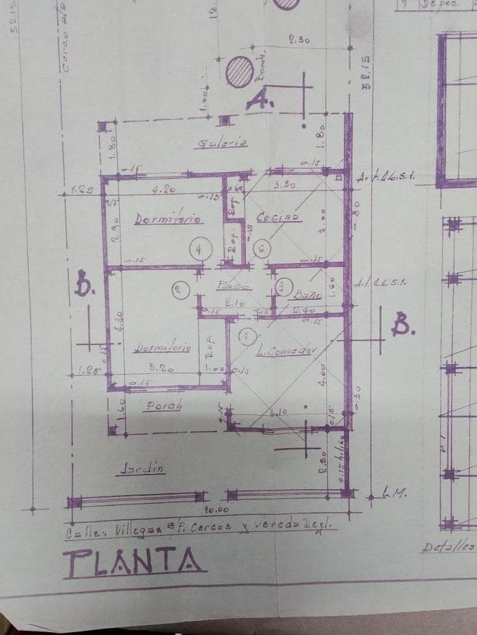 For sale: a 3-bedroom house with a 2-bedroom apartment in Ituzaingó Sur with a garden.