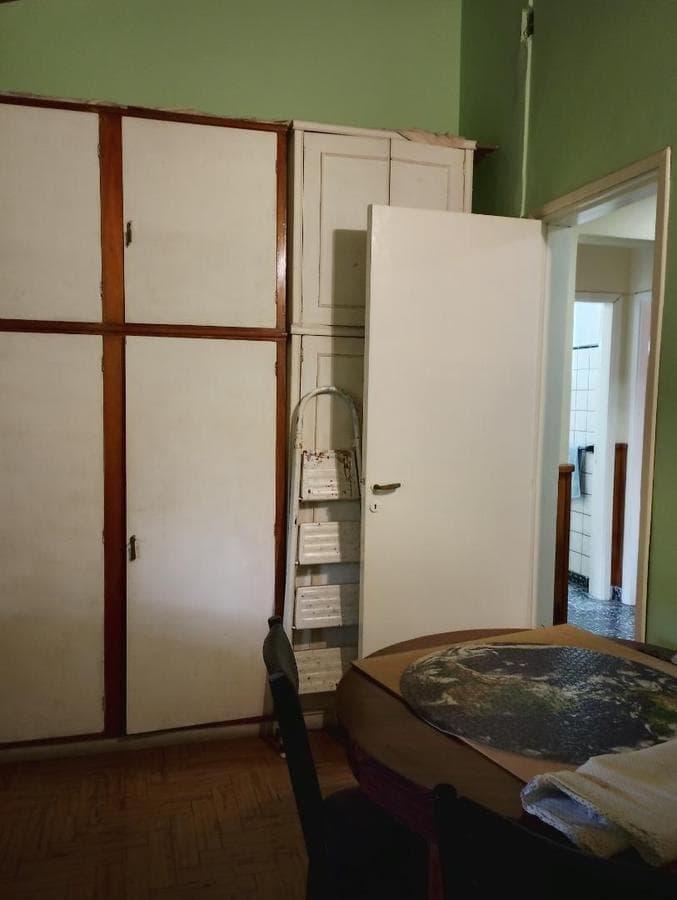For sale: a 3-bedroom house with a 2-bedroom apartment in Ituzaingó Sur with a garden.
