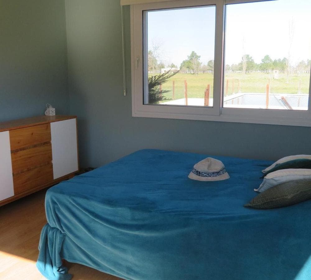 HOUSE FOR SALE: 5-ROOM HOME AT LAS HOJAS COUNTRY CLUB, MARCOS PAZ