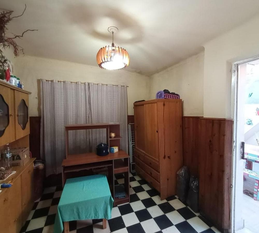HOUSE FOR SALE WITH COMMERCIAL SPACE IN DOWNTOWN LUJÁN