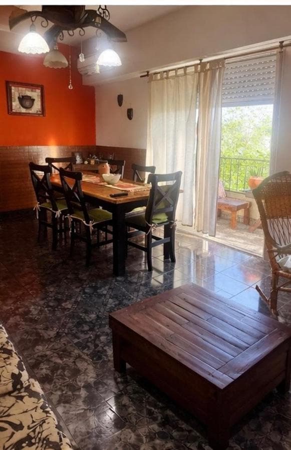 Spacious 3-room apartment for sale in Morón