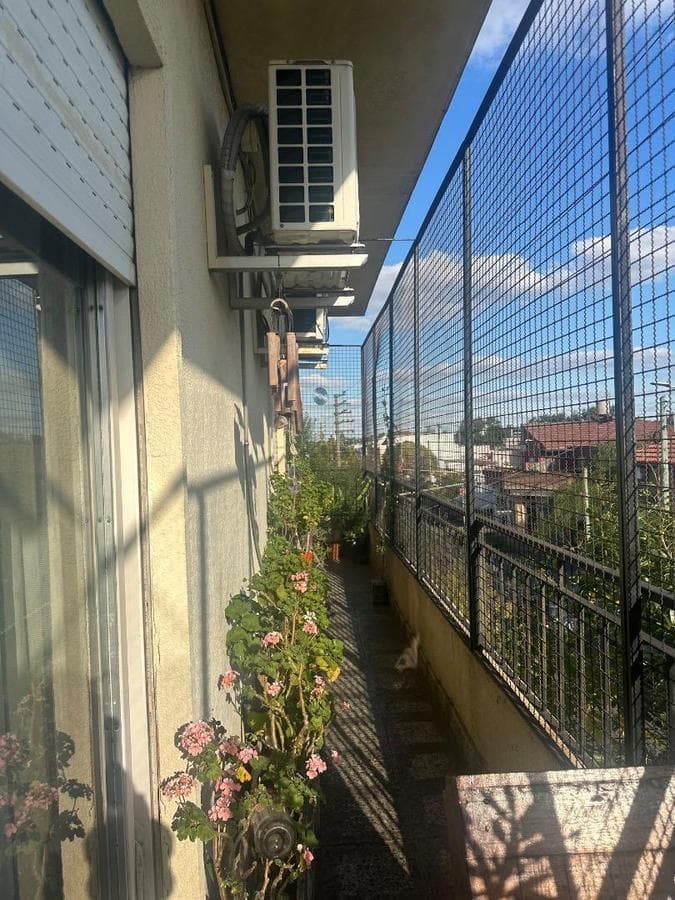 Spacious 3-room apartment for sale in Morón