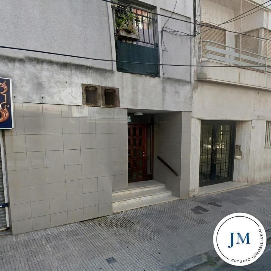 Spacious studio apartment in an excellent location