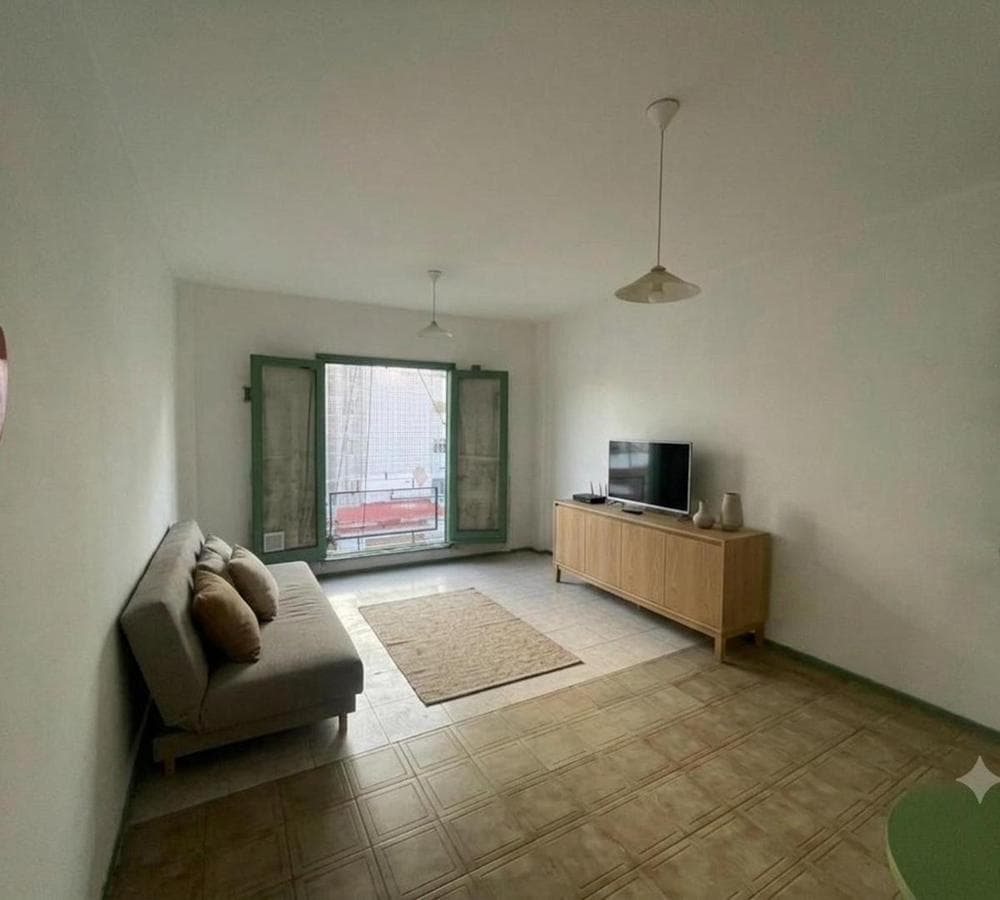 Spacious studio apartment in an excellent location