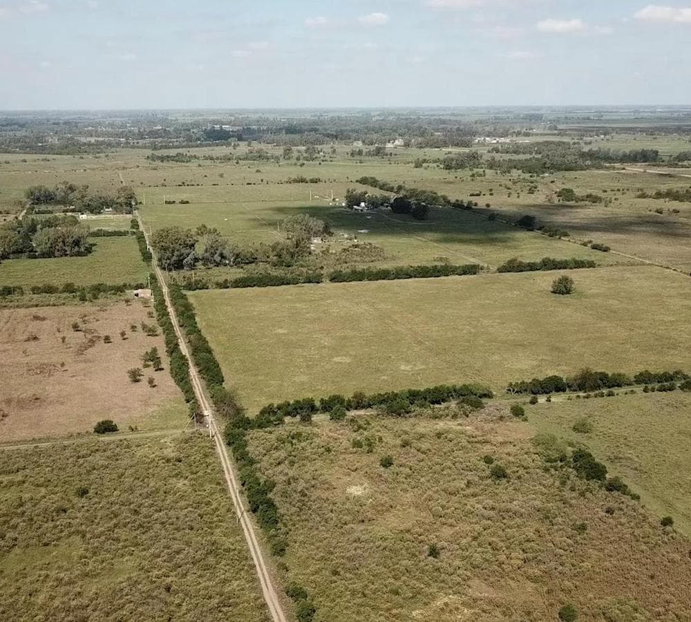 Land/Lot for Sale in General Rodríguez. 1,300 m². Eligible for title registration.