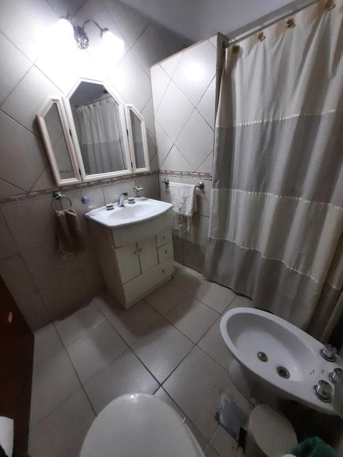 Casa Castelar Norte: 4 rooms, 3 bedrooms