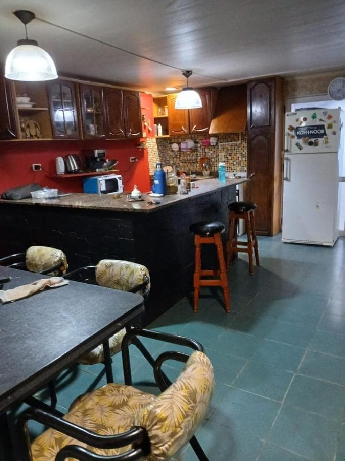 HOUSE FOR SALE + INDEPENDENT UNITS - CHIVILCOY