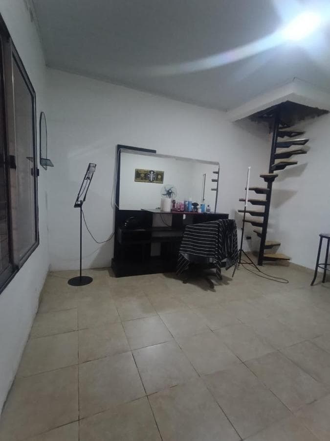 BEAUTIFUL 4-ROOM HOUSE IN PASO DEL REY