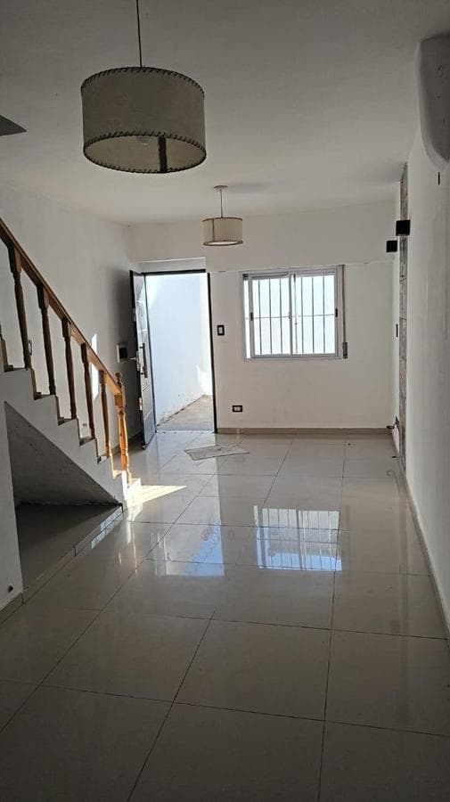3-room duplex with a patio in Hurlingham