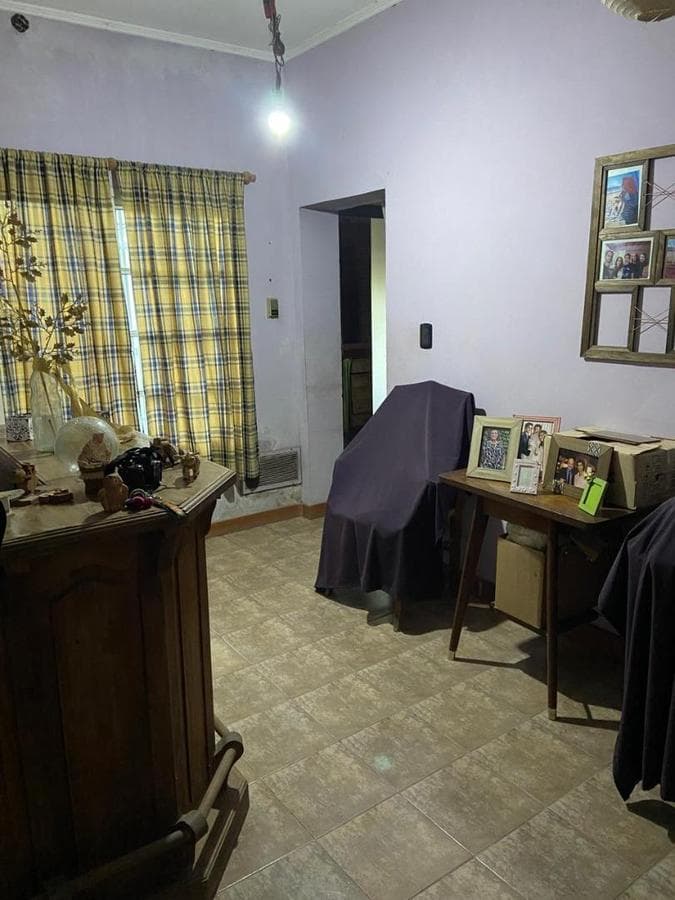 HOUSE FOR SALE IN MERCEDES B.