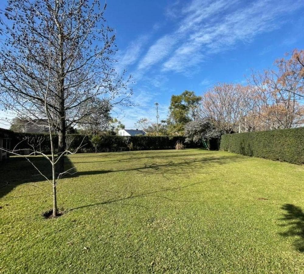 5-Room House for Sale