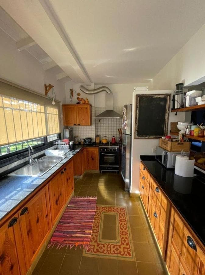 5-Room House for Sale
