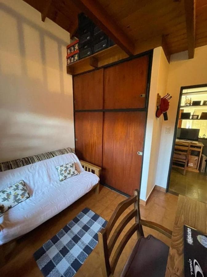 5-Room House for Sale