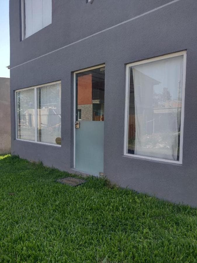 3-ROOM HOUSE FOR SALE IN THE "LA FIACA" GATED COMMUNITY IN MORENO