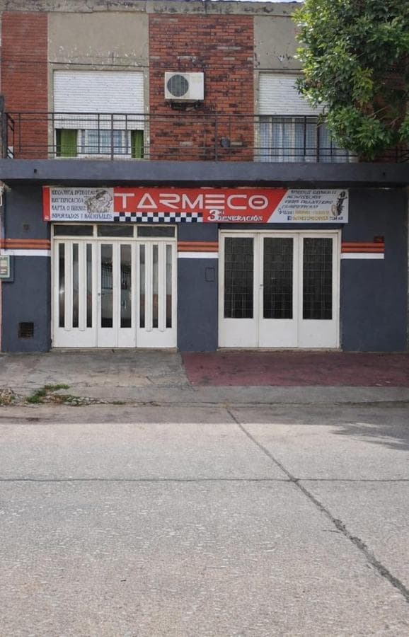 INVESTMENT OPPORTUNITY - COMMERCIAL SPACE AND APARTMENT