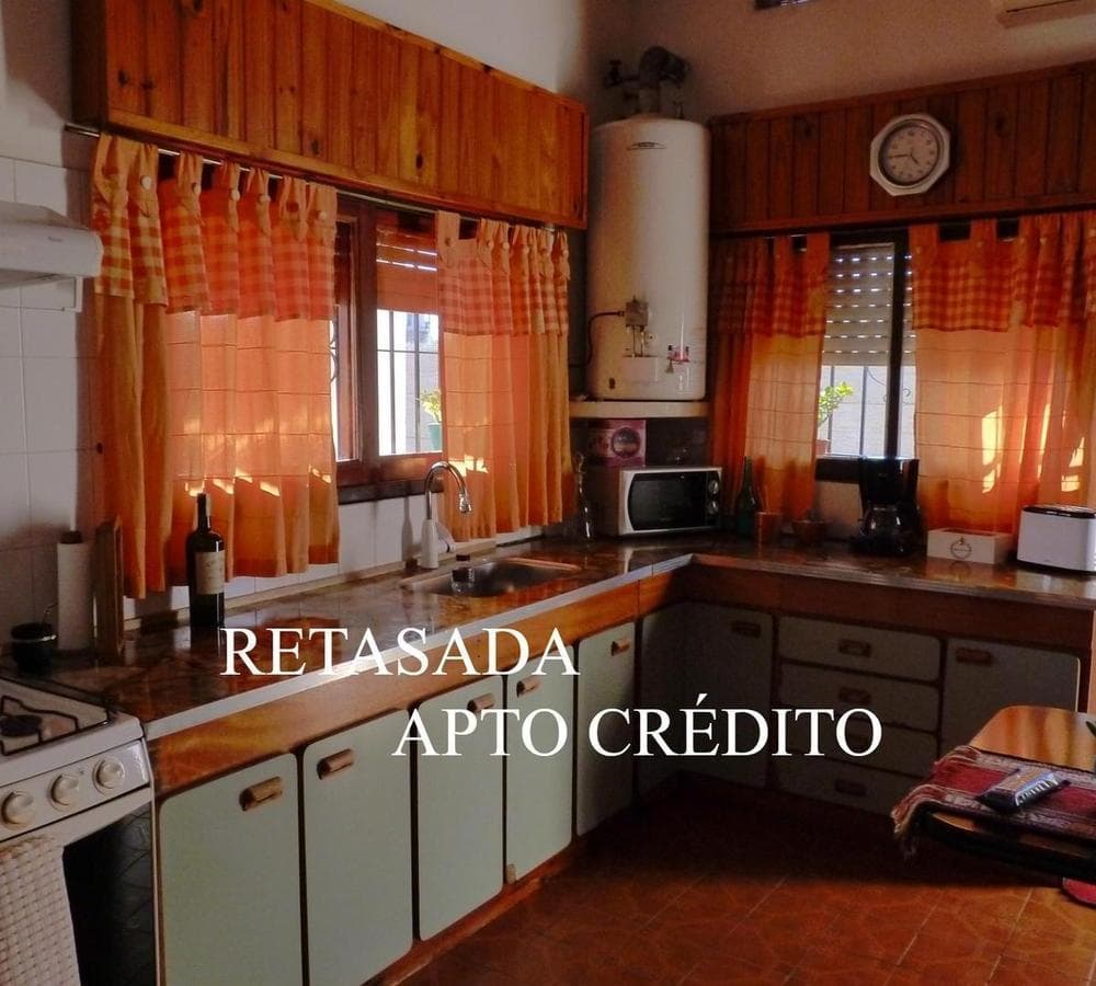 HOUSE FOR SALE IN MERCEDES B.