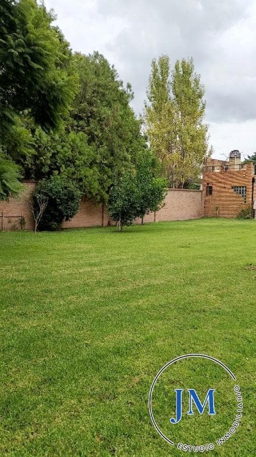LAND FOR SALE IN PARQUE LELOIR (ALREADY LANDSCAPED)