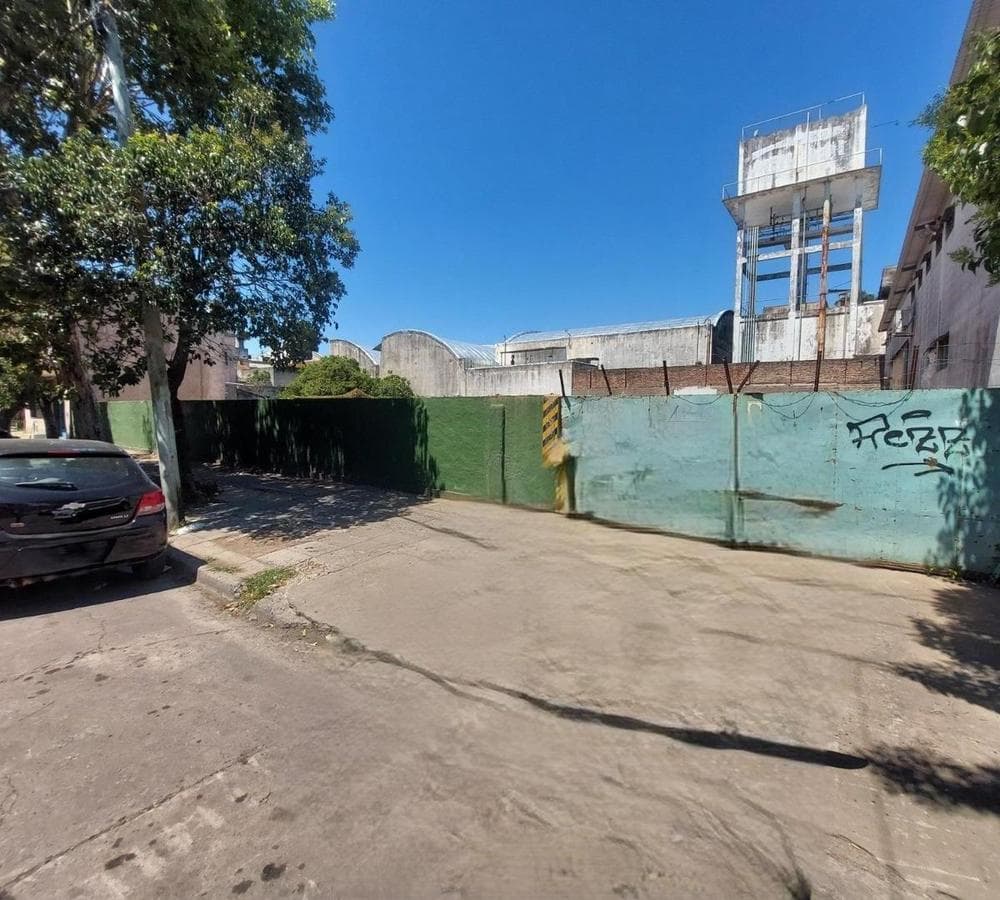 EXCELLENT LOT, ready for construction, great location