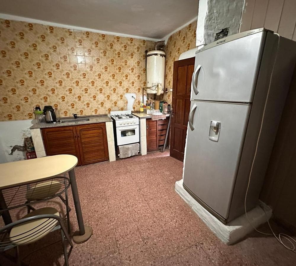 3-ROOM HOUSE FOR SALE WITH APARTMENT IN MORENO