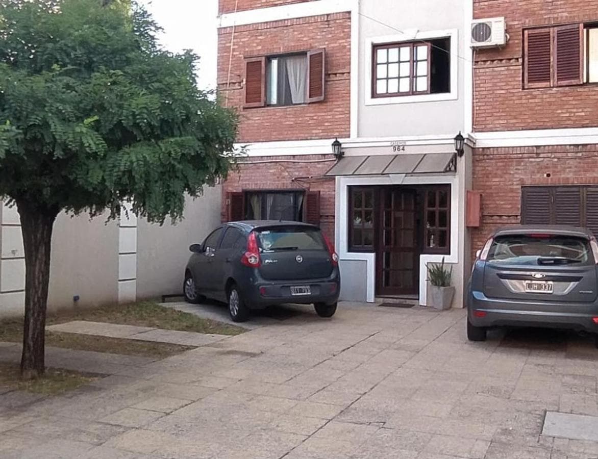 Apartment, Bright, Excellent Location, in Haedo