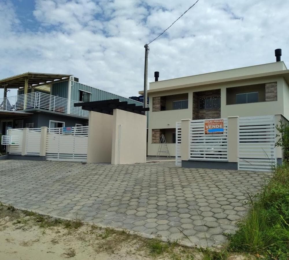 APARTMENT IN PLAYA DE PINHEIRA