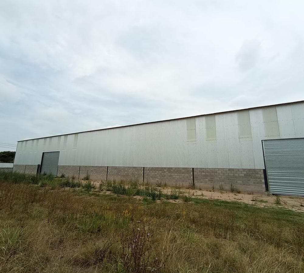 WAREHOUSE FOR RENT IN THE LUJÁN INDUSTRIAL ZONE