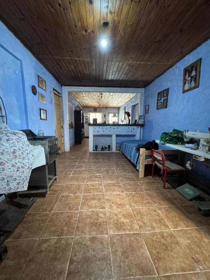 HOUSE WITH AN APARTMENT AND COMMERCIAL SPACE IN OLIVERA