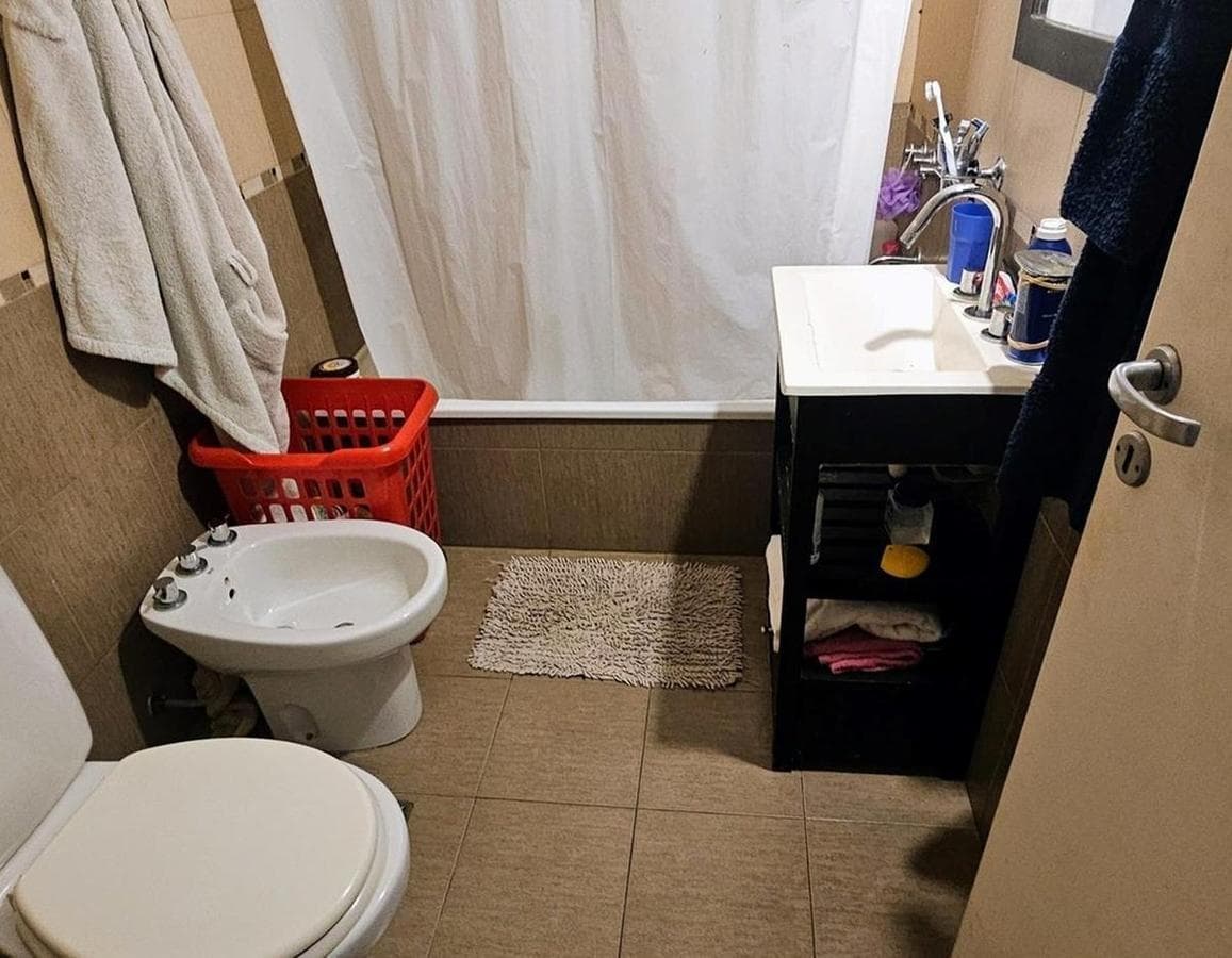 ONE-ROOM APARTMENT FOR SALE, JUST A FEW METERS FROM HAEDO STATION
