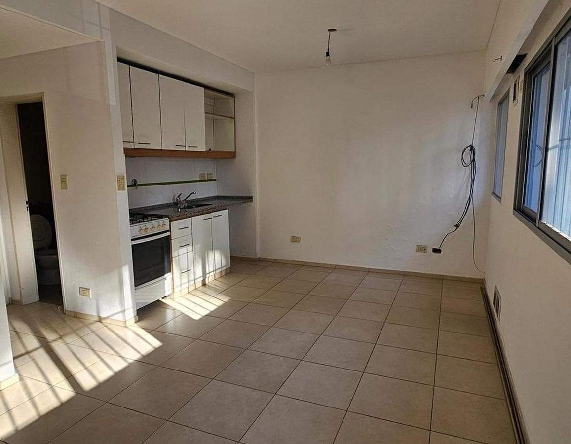 ONE-ROOM APARTMENT FOR SALE, JUST A FEW METERS FROM HAEDO STATION