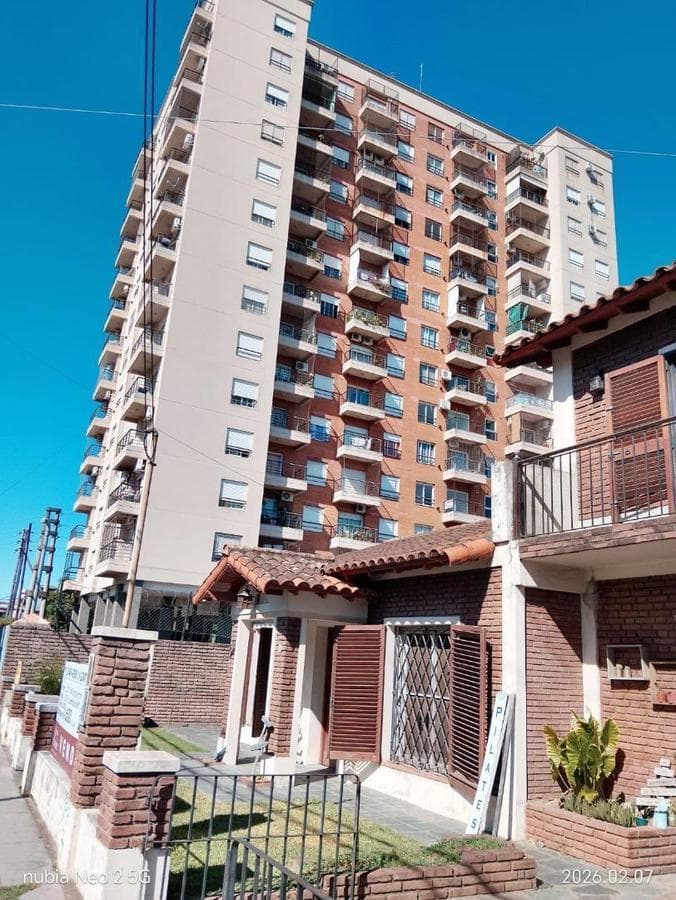 SPACIOUS APARTMENT IN A GREAT LOCATION