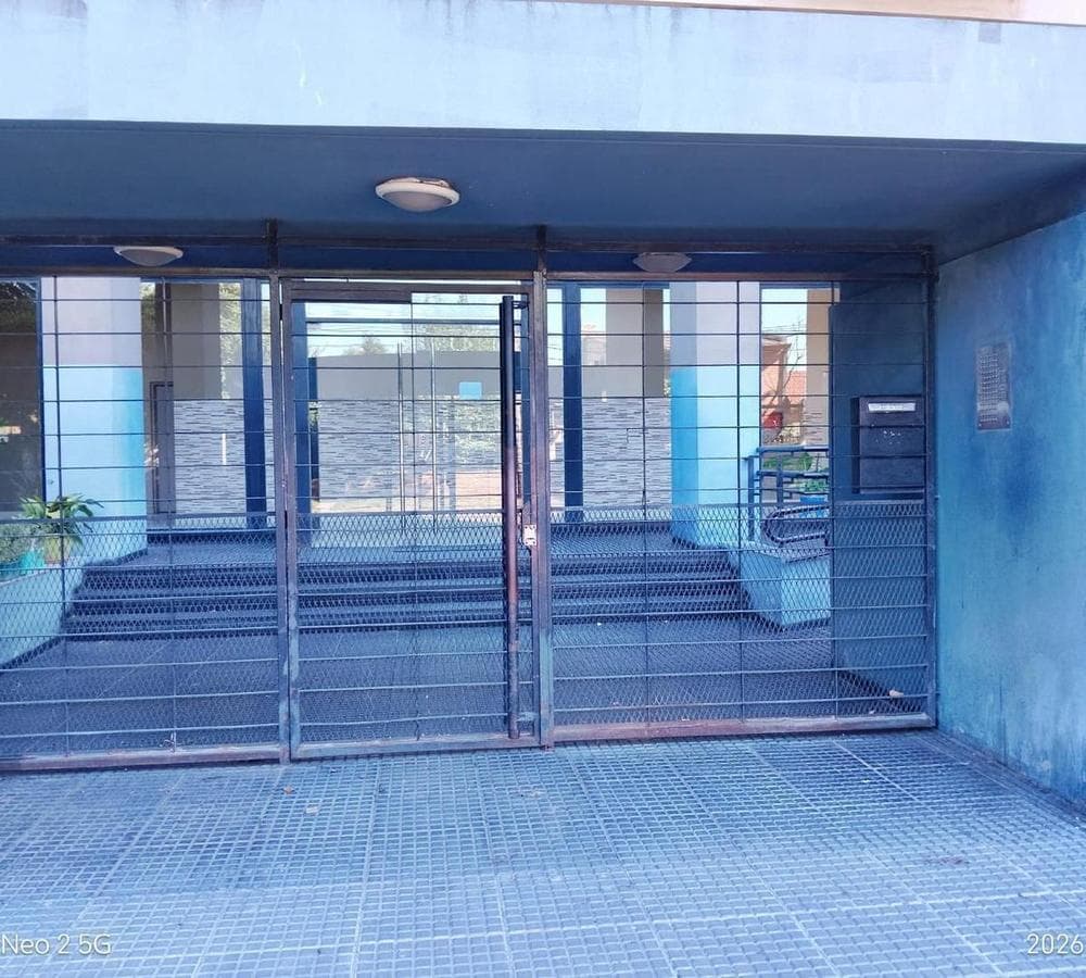 SPACIOUS APARTMENT IN A GREAT LOCATION