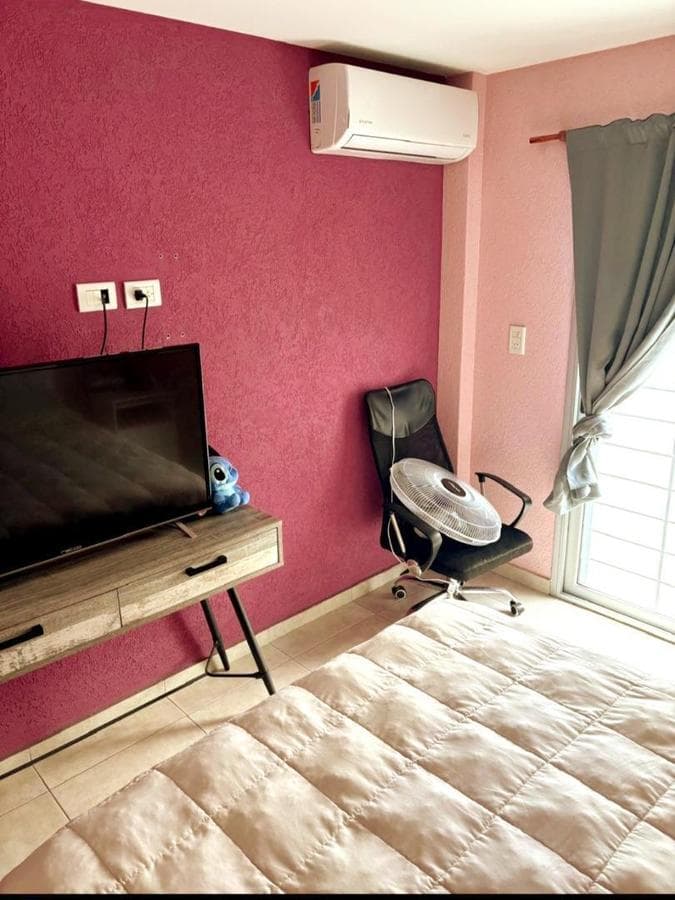 THREE-BEDROOM APARTMENT WITH TWO PARKING SPACES IN SOUTH MORÓN