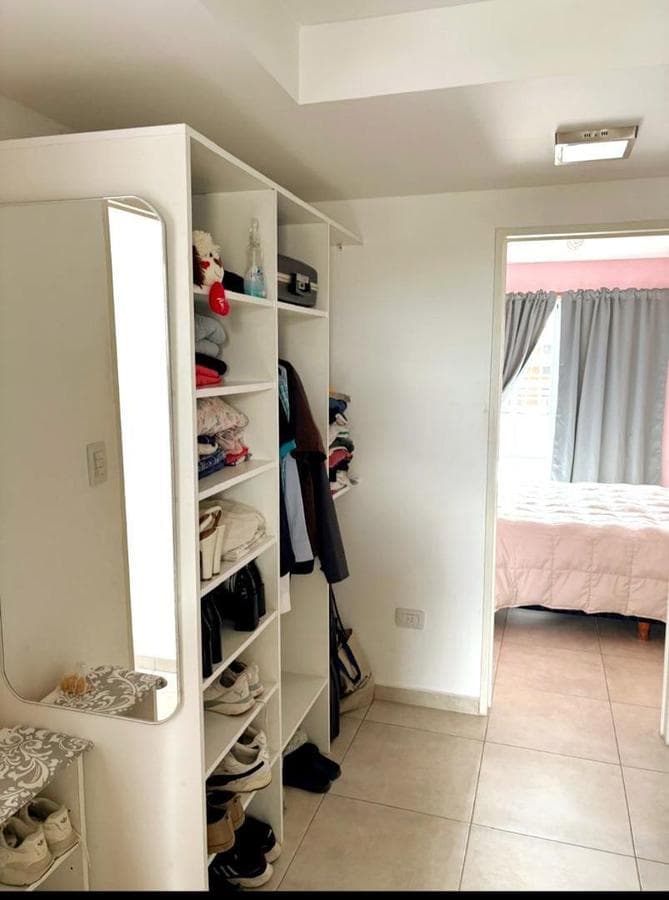 THREE-BEDROOM APARTMENT WITH TWO PARKING SPACES IN SOUTH MORÓN