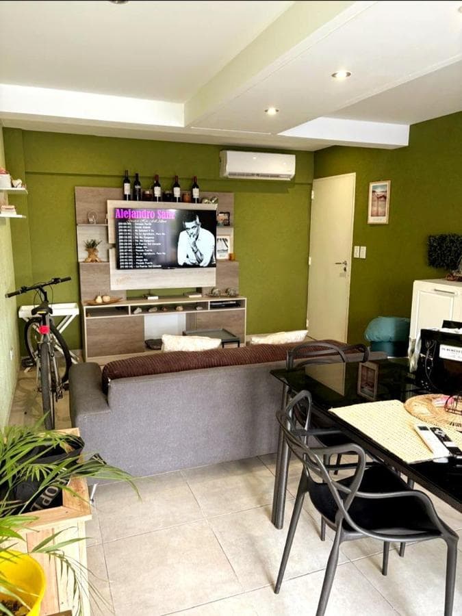 THREE-BEDROOM APARTMENT WITH TWO PARKING SPACES IN SOUTH MORÓN