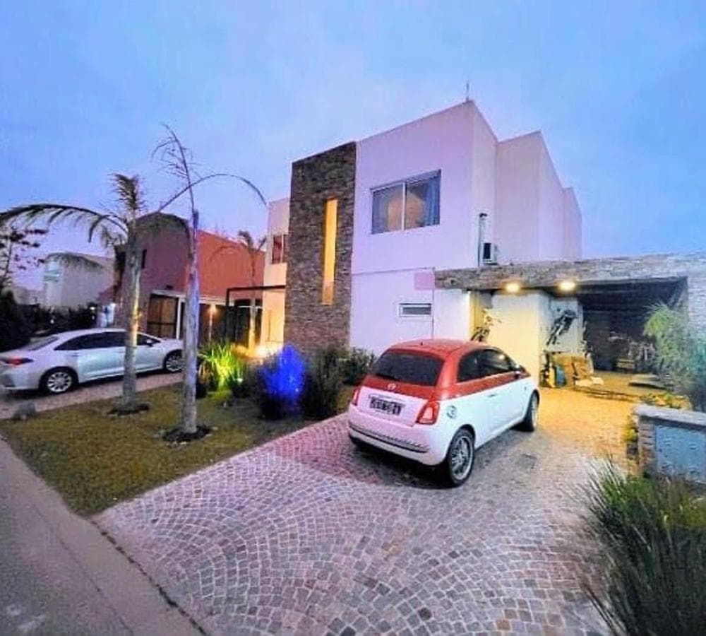 8-ROOM SMART HOME FOR SALE IN LA CAÑADA DE PILAR