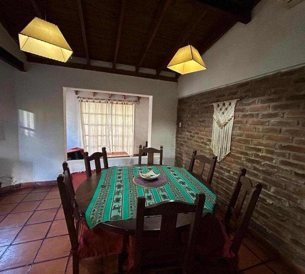 House in Moreno with 5 rooms