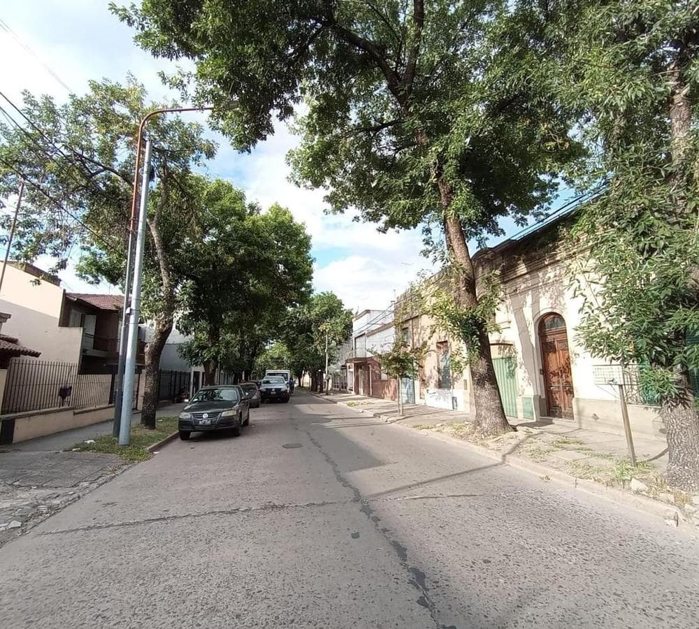 LAND FOR SALE IN DOWNTOWN LUJÁN FOR DEVELOPMENT