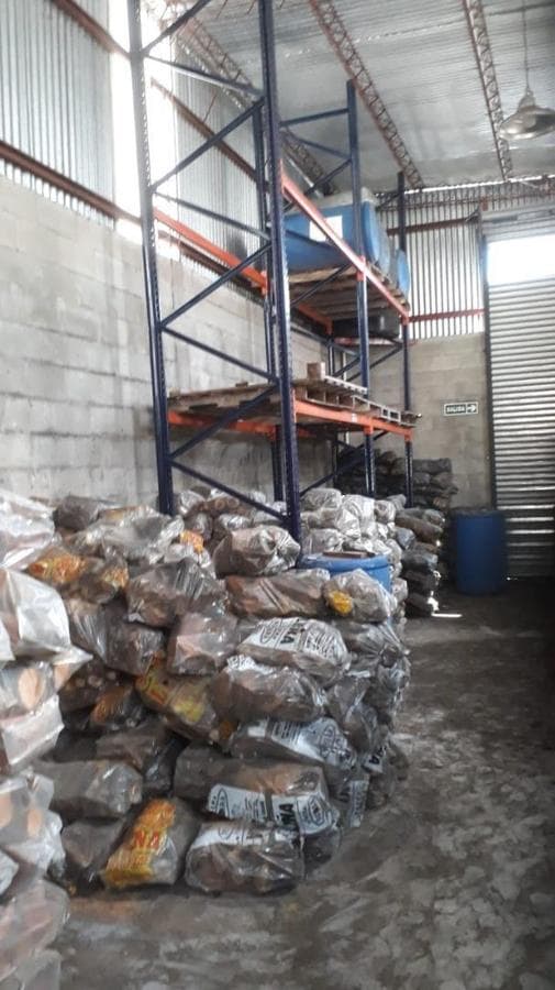 Warehouse for sale in Luján (1000 m² lot)