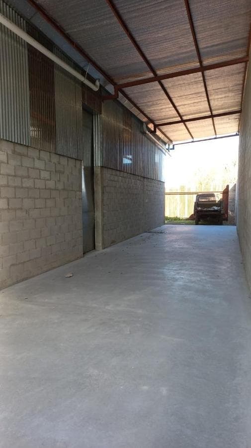 Warehouse for sale in Luján (1000 m² lot)