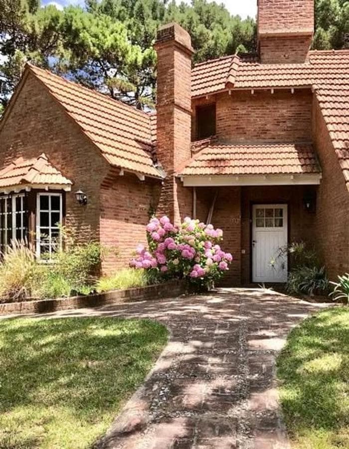 VILLA IN PINAMAR - A MUST-SEE!!!!!!!