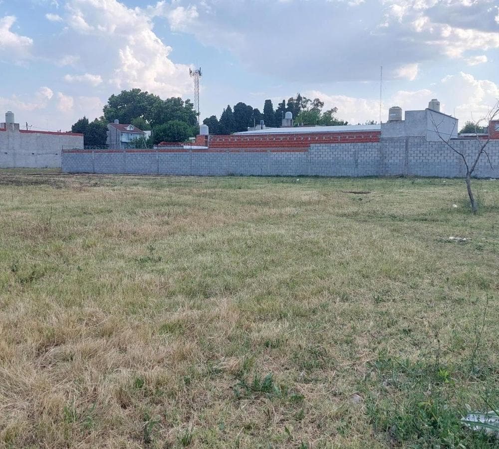 LAND / LOT in Hurlingham - Williams Morris (with deed)
