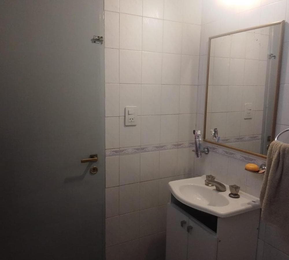 Charming house with a spacious park for families in Luján