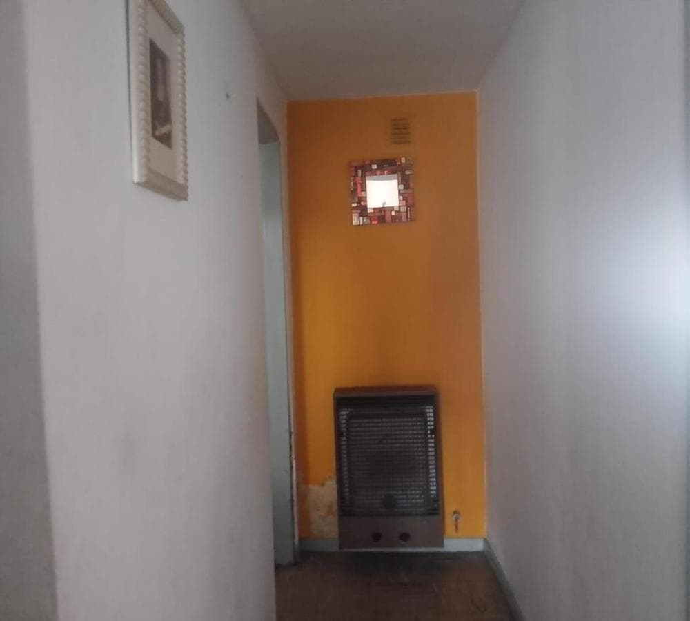Charming house with a spacious park for families in Luján