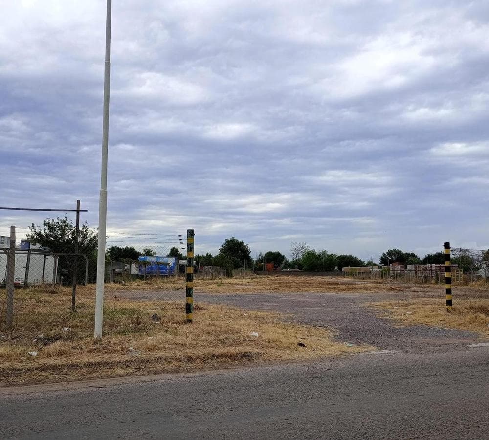 PROPERTY FOR RENT ON COLECTORA STREET, WEST ENTRANCE TO LUJÁN